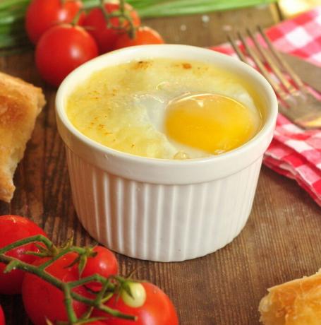 Yumurta-Kokot - Fransızca bir favori yemek.