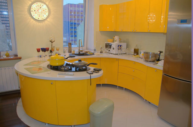 Yarım daire şeklinde mutfaklar - standart dışı model