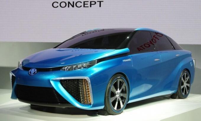 Bir yakıt Toyota Mirai hidrojen üzerinde 650 kilometre hareket edebilir. | Fotoğraf: teknoblog.ru.