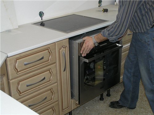 bulaşık makinesinin mutfaktaki yeri