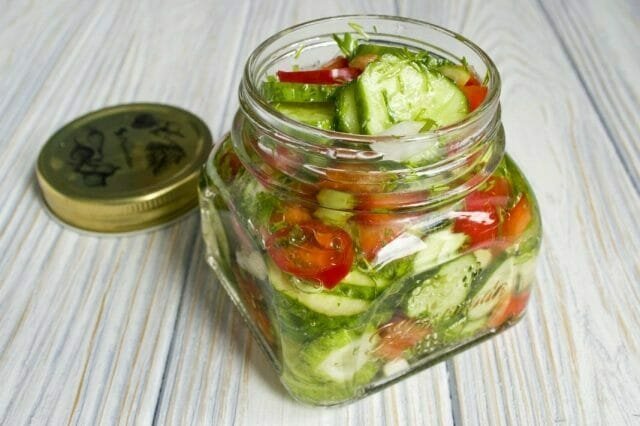 Salatalık salatası