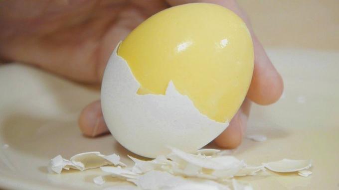 bir "altın yumurta" ya da kabukta omlet nasıl hazırlanır