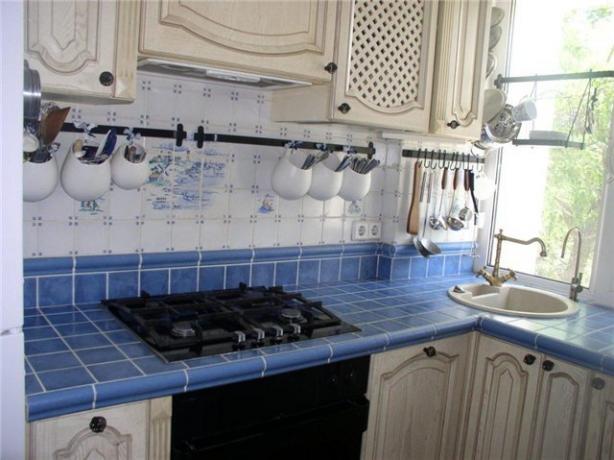Fayanslardan kendin yap mutfak tezgahı (39 fotoğraf): adım adım talimatlar