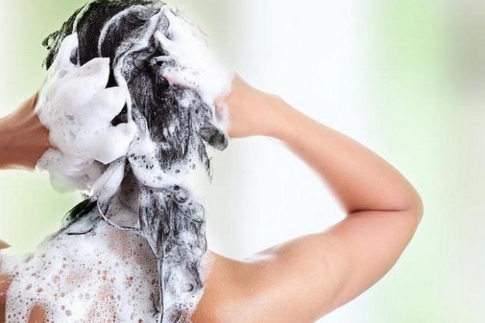 10 Ways alışılmış kozmetik ürünlerin kabartma tozu kullanmak
