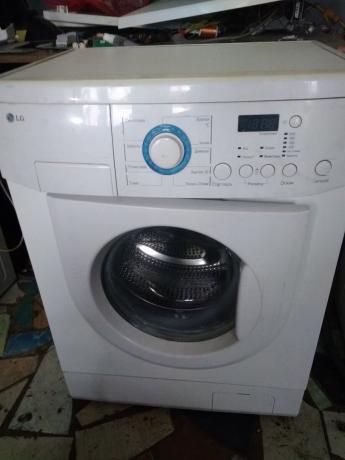 çamaşır makinesinin genel görünümü