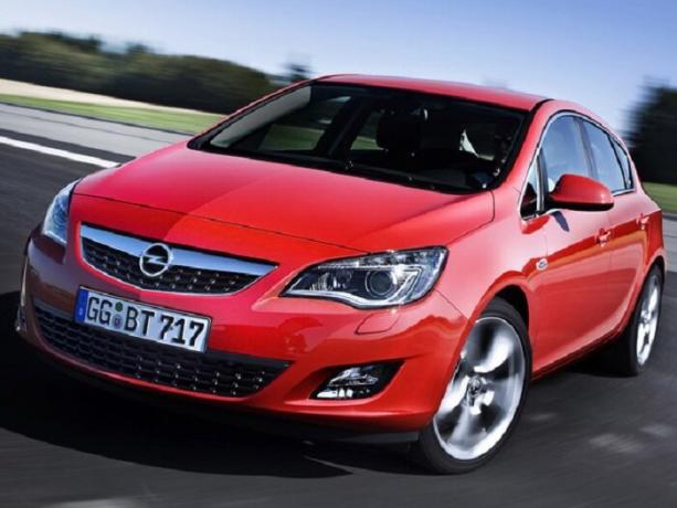 Opel Astra - Alman otomobil en popüler modeli. | Fotoğraf: caradisiac.com.